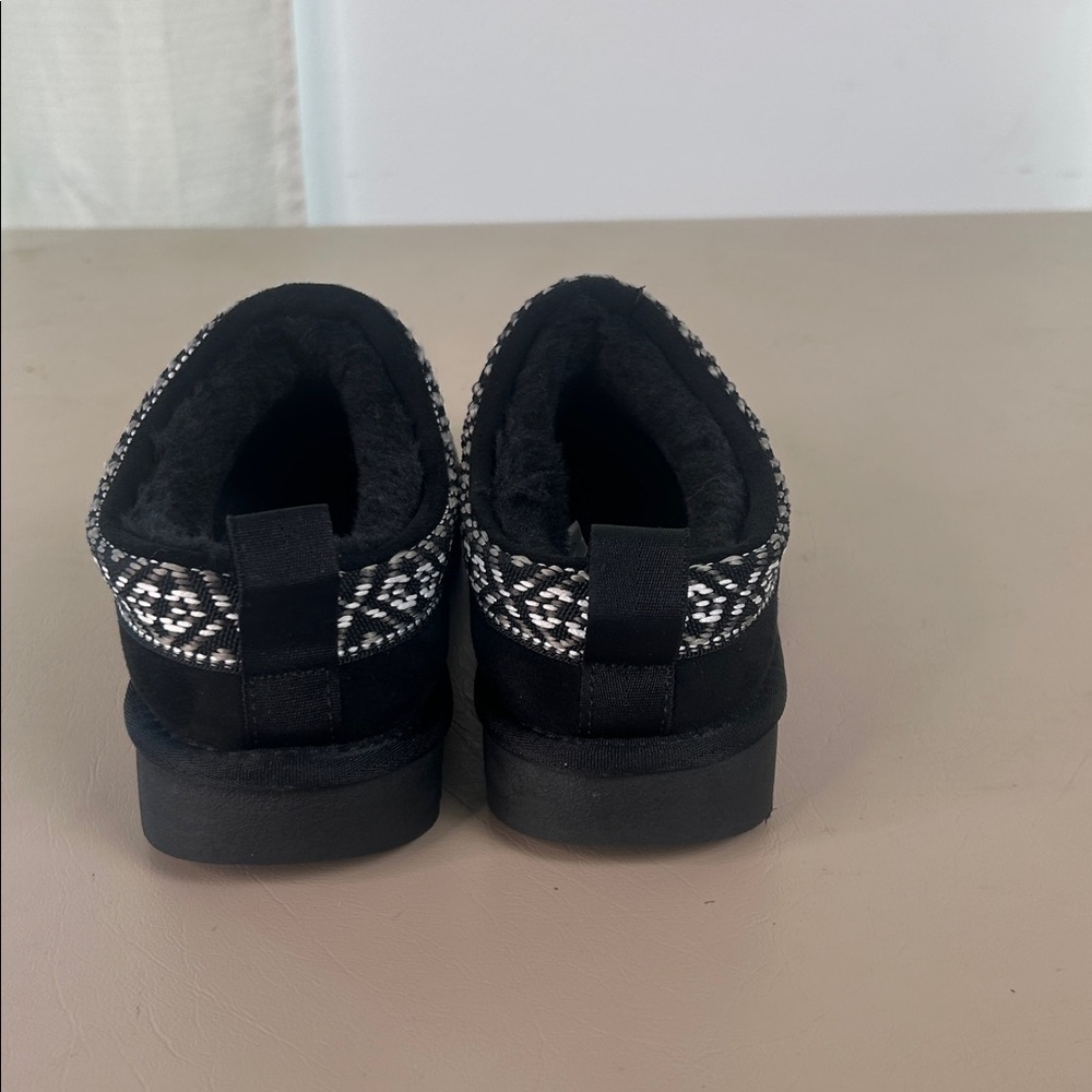 Soda Simmon M Cozy Clogs Black Faux Fur Suede Slip On Mules Womens 6.5 - Picture 7 of 15